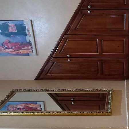 L'Art Chez Omar Apartment Azrou Bagian luar foto